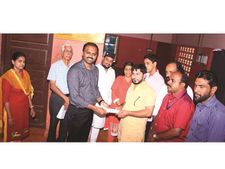 പ്രിജിത് 'ഒഖഌമണ്ടിയില്‍' പിടിച്ചു:  ബിലാലിന് കുടുംബത്തെ കിട്ടി, പിതാവിനൊപ്പം ദില്ലിയിലേക്ക് മടങ്ങി!!