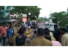 സിവില്‍ ലൈന്‍ റോഡില്‍ മരണക്കുഴികള്‍ അടച്ചതില്‍ കൃത്രിമം; നാട്ടുകാര്‍ നിര്‍മാണം തടഞ്ഞത് സംഘര്‍ഷത്തിനിടയാക്കി