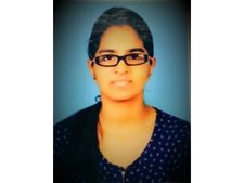 പരീക്ഷ പേടി; സ്കൂൾ കെട്ടിടത്തിൽ നിന്ന് ചാടി ചികിത്സയിലായിരുന്ന വിദ്യാർഥിനി മരിച്ചു 