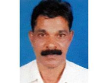  മക്കളെ സ്‌കൂള്‍ ബസ് കയറ്റാന്‍ വന്ന അഭിഭാഷകന്‍ റോഡില്‍ കുഴഞ്ഞ് വീണു മരിച്ചു: സംഭവം മലപ്പുറത്ത്!