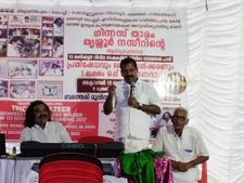 വയനാട് റെയില്‍പാത അട്ടിമറി; പ്രതിഷേധവുമായി ഗിന്നസ് നസീറിന്റെ 13 മണിക്കൂര്‍ ഗാനമേള ശ്രദ്ധേയമായി