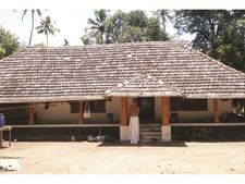 അതിജീവിച്ചത് രണ്ട് മഹാപ്രളയത്തെ: ചേനത്തുനാട്ടിലെ കാഞ്ഞാട്ടുമന  ചരിത്രത്തിലേക്ക്