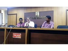  കൊടിയില്ലാതെ ആര്‍എസ്എസ് പരിപാടികളില്‍ പങ്കെടുക്കാന്‍ ചെന്നിത്തല പ്രവര്‍ത്തകര്‍ക്ക് അനുമതി നല്‍കി, ലീഗ്, കോണ്‍ഗ്രസ് നിലപാടുകള്‍ അപകടകരം!!!