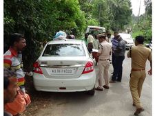 ഉപേക്ഷിക്കപ്പെട്ട നിലയില്‍ കാര്‍ കണ്ടെത്തിയ സംഭവം; സ്വര്‍ണം വിറ്റ കാശാണെന്ന അവകാശവാദവുമായി മഹാരാഷ്ട്ര സ്വദേശികള്‍