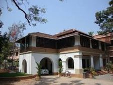 സിപിഎം  കോഴിക്കോട് ജില്ലാ സെക്രട്ടറിക്കു നേരെ വധശ്രമം; ആര്‍എസ്എസുകാര്‍ നേരത്തെ കബളിപ്പിച്ചു മുങ്ങിയവരെന്ന് പോലീസ്...