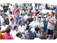 വടകരയിലെ ഹോട്ടലുകൾക്കെതിരെയുള്ള നടപടി: ചർച്ച പരാജയം,  ഹോട്ടലുകൾ അനിശ്ചിതകാലത്തേക്ക് അടച്ചിടും 