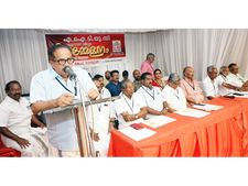 ലോക്‌സഭാ തിരഞ്ഞെടുപ്പ് കേന്ദ്രത്തിന്റെ തൊഴിലാളി വിരുദ്ധ നയങ്ങള്‍ക്ക് അന്ത്യം കുറിക്കുന്നതാവണം: കെ പി രാജേന്ദ്രന്‍
