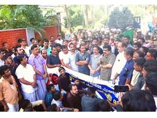 എംബിബിഎസുകാരെ ജനറൽ മാനെജർ ആക്കുമോ?  കെടി ജലീലിനോട് എംകെ മുനീർ