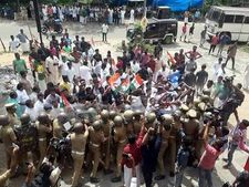   ജലീല്‍ രാജിവെക്കുംവരെ  പ്രക്ഷോഭമെന്ന് യൂത്ത്‌ലീഗ്, മലപ്പുറം ജില്ലയില്‍ ഇന്ന് കരിദിനം