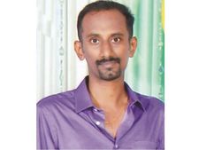 ചേറ്റുവ പുഴയില്‍ വഞ്ചിമറിഞ്ഞ്  യുവ എന്‍ജിനീയര്‍ മരിച്ചു; ഒരാളുടെ നില ഗുരുതരം!!