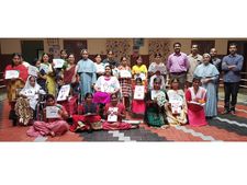 കുടുംബശ്രീ അവരെ ആഭരണ നിര്‍മ്മാതാക്കളാക്കി; സ്‌നേഹസദനില്‍ ഭിന്നശേഷിക്കാരുടെ ജീവിതം തളിരിടുന്നു