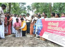 അച്ഛനു പിന്നാലെ അമ്മയും മരിച്ചു:  തനിച്ചായ നാല് കുട്ടികള്‍ക്ക്  വീടൊരുങ്ങുന്നു