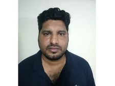 യാത്രക്കാരെ ആക്രമിച്ച് കവർച്ച, 'ഏഴര കമ്പനിയി'ലെ അംഗം... പതിറ്റാണ്ടുകൾ നീണ്ട ഒളിവ് ജീവിതത്തിന് ശേഷം തൃശ്ശൂരിൽ പോലീസ് വലയിൽ, പുട്ടാലു ഷമീർ അറസ്റ്റിലായത് ഇങ്ങനെ...