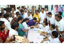 ദുരിതാശ്വാസ പ്രവർത്തനങ്ങളിൽ സർക്കാരിന് വീഴ്ച:  രമേശ് ചെന്നിത്തല