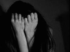 വീട്ടമ്മയെ ദുബായില്‍ കൊണ്ടുപോയി പീഡിപ്പിച്ചതായി പരാതി: 34 കാരിയായ വീട്ടമ്മ തൃശൂരിലെ ഫ്ലാറ്റില്‍!! 