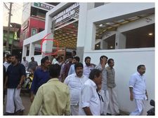 പേരാമ്പ്ര പള്ളിക്ക് കല്ലേറ്; പൊലീസിനെതിരെ സിപിഎം ജില്ലാ കമ്മിറ്റി; സമഗ്ര അന്വേഷണം വേണമെന്ന് ആവശ്യം