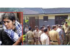   കനകദുര്‍ഗയുടെ ശബരിമല കയറ്റത്തില്‍ പ്രതിഷേധിച്ച് അങ്ങാടിപ്പുറത്ത് ശബരിമല കര്‍മസമിതിയുടെ പ്രകടനം, പോലീസുമായി സംഘര്‍ഷം