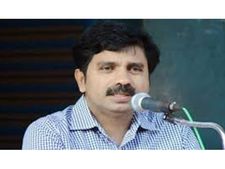 സിപിഎമ്മിനെതിരെ പരിഹാസവുമായി ആര്യാടൻ ഷൗക്കത്ത്; ലോക്സഭ തിരഞ്ഞെടുപ്പിൽ ചുരുങ്ങിയത് സ്വന്തം പ്രധാനമന്ത്രി സ്ഥാനാര്‍ഥി ആരെന്നെങ്കിലും സിപിഎം പറയണം!!!