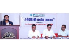 വയനാട്ടില്‍ വ്യാഴാഴ്ച വ്യാപാരികള്‍ കടകള്‍ തുറക്കും; നഷ്ടം സംഭവിക്കുന്നവര്‍ക്ക് സൗജന്യ നിയമസഹായം നല്‍കുമെന്ന് ചേംബര്‍ ഓഫ് കൊമേഴ്‌സ്
