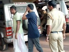  മിഠായി നല്‍കി ഒമ്പതുവയസ്സുകാരനെ പീഡിപ്പിച്ച  എട്ടു പ്രതികളെയും കോടതി റിമാന്റ് ചെയ്തു