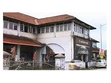 കോംട്രസ്റ്റ് അടച്ചുപൂട്ടിയിട്ട് 10 വര്‍ഷം; സമരത്തില്‍നിന്നു പിന്‍മാറാതെ തൊഴിലാളികള്‍