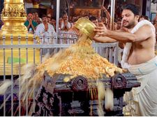 ഗുരുവായൂര്‍ ക്ഷേത്രോത്സവം: ഭഗവാനെ സ്വീകരിക്കാന്‍ ഗുരുപവനപുരി.. ഉത്സവബലി ദര്‍ശനത്തിന് പതിനായിരങ്ങള്‍