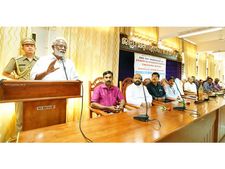 മഹാപ്രളയം നല്‍കുന്നത് പ്രകൃതിദുരന്തങ്ങളെ നേരിടാന്‍ കേരളവും ഒരുങ്ങണമെന്ന ഓര്‍മ്മപ്പെടുത്തല്‍:  കുമ്മനം രാജശേഖരന്‍