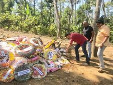  വസന്തകുമാറിന്റെ വീട്ടില്‍ നടന്‍ മമ്മൂട്ടിയെത്തി; നാളെ മുഖ്യമന്ത്രി പിണറായി വിജയനും, മുന്‍ മുഖ്യമന്ത്രി ഉമ്മന്‍ചാണ്ടിയുമെത്തും