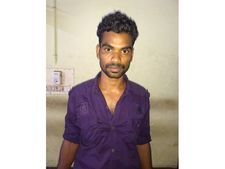 വാഹനങ്ങൾ  ആക്രമിച്ച കേസിൽ അറസ്റ്റിലായ പ്രതി വീണ്ടും മോഷണ കേസിൽ അറസ്റ്റിലായി