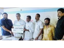  ചെറുപ്രായത്തില്‍ കിഡ്‌നി രോഗിയായ ഹസ്ബക്കിന് വൃക്ക മാറ്റിവെക്കാന്‍  ഗ്ലോബല്‍ കെ എം സി സി യുടെ കൈത്താങ്ങ്; ചികിത്സാ ചെലവുകളുടെ ആദ്യ ഘഡു കുടുംബത്തിന് കൈമാറും