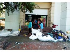 കല്‍പ്പറ്റയിലെ തീപിടുത്തം: തീയണച്ചത് പുലര്‍ച്ചെ അഞ്ചരയോടെ, ടെക്‌സൈറ്റല്‍സ് പൂര്‍ണമായി കത്തിനശിച്ചു! 