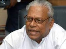 ഷുക്കൂര്‍ വധം, പാര്‍ട്ടിയെ പ്രതിരോധത്തിലാക്കി വി.എസ്; നിയമം നിയമത്തിന്റെ വഴിക്ക് പോകട്ടെ