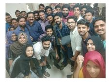 ഡോ. കഫീല്‍ ഖാന്റെ ചടങ്ങ്; മെഡിക്കല്‍ കോളെജ് അധികൃതരുടെ നിലപാടില്‍ അയവ്