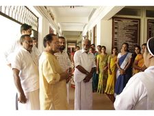 ചാലക്കുടിയിലെ അഞ്ചു വര്‍ഷത്തെ 'വികസനം' പറഞ്ഞ് വോട്ടുതേടി ഇന്നസെന്റ്;  ചാലക്കുടിയുടെ സാമൂഹ്യ ജീവിതത്തിന്റെ എല്ലാ തുറകളിലും വന്‍ കുതിച്ച് ചാട്ടം ഉണ്ടായെന്ന് താരം