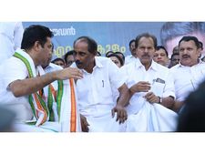 വടകരയിലും പൊന്നാനിയിലും കൊലയാളി; ചാലക്കുടിയില്‍ ഒരു കോമാളിയുമാണ് എല്‍ഡിഎഫ് സ്ഥാനാർഥിയെന്ന് കെ മുരളീധരന്‍ എംഎൽഎ