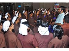 പാലക്കാട് മണ്ഡലത്തിൽ എംബി രാജേഷ് പര്യടനം തുടങ്ങി, തുടക്കം എസ്ടി കോളനിയിൽ നിന്ന്...