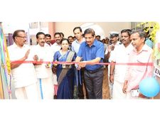 വോട്ടിന് മുന്‍പേ വോട്ടിംഗ് യന്ത്രം പരിചയപ്പെടാം:   ഇടുക്കി കലക്ടറേറ്റില്‍ മാതൃകാ പോളിംഗ് സ്റ്റേഷന്‍ 