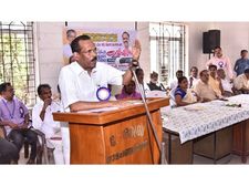 ന്യൂനപക്ഷ ക്ഷേമ വകുപ്പ് കോച്ചിങ് സെന്റര്‍ പേരാമ്പ്രയില്‍: നാളെയുടെ നന്മയ്ക്കായി ഇന്നിനെ മറക്കണമെന്ന്