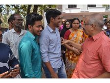 ബേപ്പൂർ ഇടതുകോട്ട; മനസറിഞ്ഞ് വലയെറിഞ്ഞ് പ്രദീപ് കുമാർ