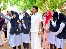 ലീഗ് തട്ടകത്തില്‍ അട്ടിമറി പ്രതീക്ഷിച്ച് പൊന്നാനിയില്‍ പിവി അന്‍വറിന്റെ തെരഞ്ഞെടുപ്പ് പര്യടനം