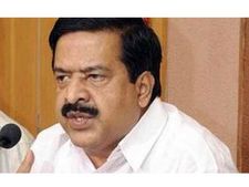 സിപിഎമ്മുമായി കോണ്‍ഗ്രസ് ധാരണ ബംഗാളില്‍ മാത്രം, കേരളത്തിൽ നടക്കില്ല: ചെന്നിത്തല 
