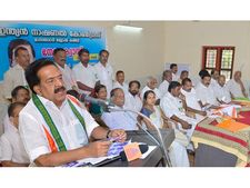 പെരിയ കൊലപാതകം: സി ബി ഐ അന്വേഷണം നടത്തുന്നത് വരെ കോണ്‍ഗ്രസും, യു ഡി എഫും സമരം തുടരും, മോദി രാജ്യരക്ഷയെ രാഷ്ട്രീയ നേട്ടങ്ങള്‍ക്കുപയോഗിക്കുന്നുവെന്ന് രമേശ് ചെന്നിത്തല