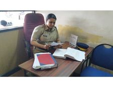 വളയിട്ട കൈകളിൽ പോലീസ് ഭരണം ഭദ്രം; വനിതാ ദിനത്തിൽ പൊലീസ് സ്റ്റേഷനുകളിൽ വനിതാ ഏമാൻമാർ