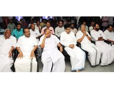 പൊന്നാനിയില്‍ ലീഗ് സ്ഥാനാര്‍ഥിയെ കോണ്‍ഗ്രസ് കാലുവാരുമെന്ന് ഭയം, പ്രശ്‌നപരിഹാരത്തിന് യുഡിഎഫ് നേതൃ യോഗം ചേര്‍ന്നു
