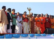 ഹൈന്ദവരുടെ രക്ഷയ്ക്ക് ഇനിയും മൂന്നു തവണ മോദി വരണം: സ്വാമി വിവിക്താനന്ദ