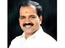 ബിജെപിക്ക് വടകരയില്‍ വീണ്ടും വികെ സജീവന്‍:  ത്രികോണ മത്സരം! അങ്കത്തട്ടില്‍ പി ജയരാജനും കെ മുരളീധരനും