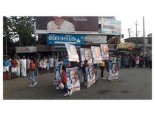 തരംഗമായി ഫ്ലാഷ് മോബ്, റോഡ്‌ഷോ: പ്രചാരണം കൊഴുപ്പിച്ച് എം കെ രാഘവൻ