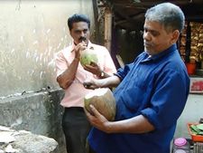  ദേശീയപാതയോരങ്ങളില്‍ ഇളനീര്‍ വില്‍പ്പന സജ്ജീവം... വിദേശിയര്‍ക്കും സ്വദേശിയര്‍ക്കും ഒരുപോലെ പ്രിയം...!!!