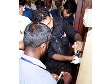   പൊന്നാനിയില്‍ പതിനായിരത്തില്‍ താഴേവോട്ടിന് അന്‍വര്‍ ജയിക്കുമെന്ന് എല്‍ഡിഎഫ്, അമ്പതിനായിരം വോട്ടിന് ഇടി ജയിക്കുമെന്ന് യുഡിഎഫ്