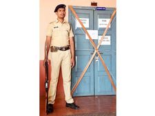 മലപ്പുറത്ത്  പെട്ടിയിലായ വോട്ടുകള്‍ കൂട്ടിയും കുറച്ചും മുന്നണികള്‍, വോട്ടിങ് മെഷീനുകള്‍  എണ്ണല്‍ കേന്ദ്രങ്ങളിലെത്തിച്ചു